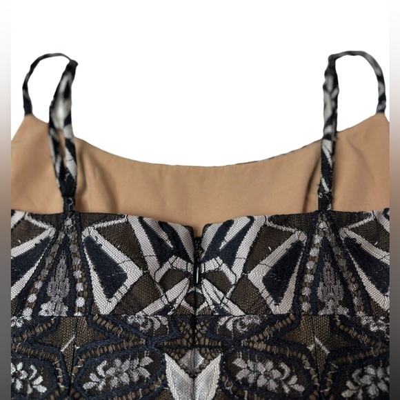 NWT BCBGMAXAZRIA Alese Floral Geometric Pattern Midi Dress - Picture 2 of 10